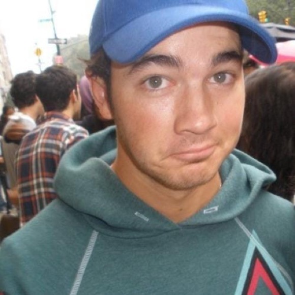 Meet your Posher, Kevin - Picture 1 of 1